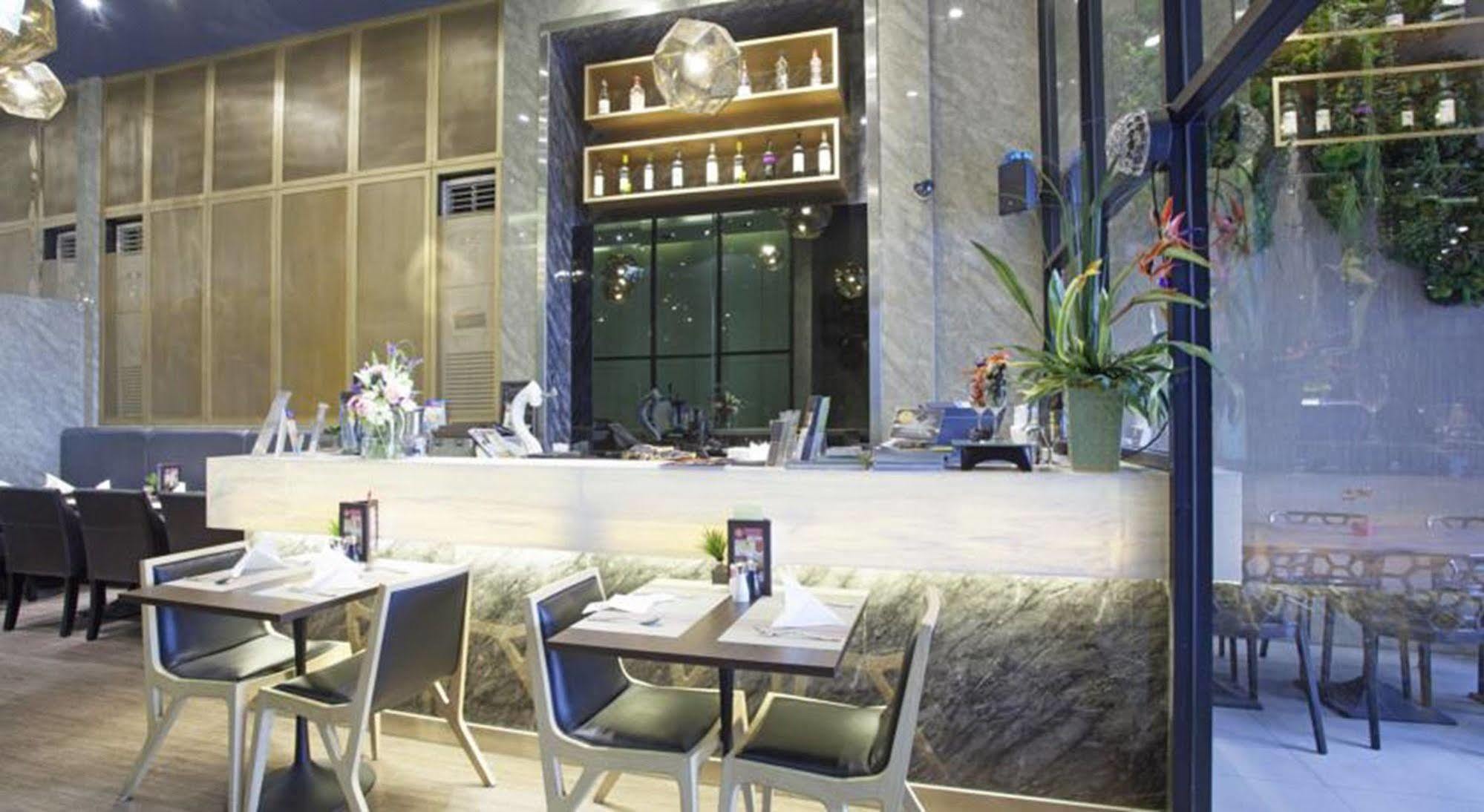 V Residence Bangkok Eksteriør bilde